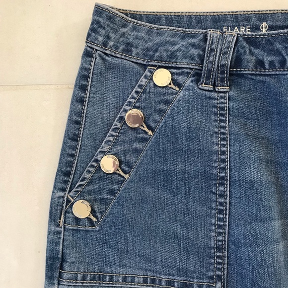 Jennifer Lopez High Rise Flare Stretch Jeans J247 - Picture 3 of 8